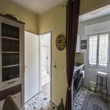 Villa Exclusive With Pool Near The