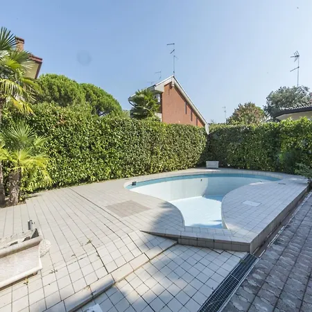Exclusive With Pool Near The